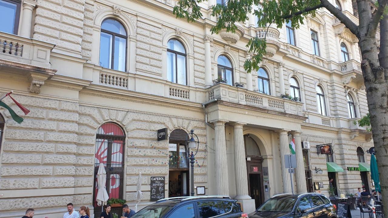 Brand New Sunny Apartment On Andrassy Street Budapest Exterior photo